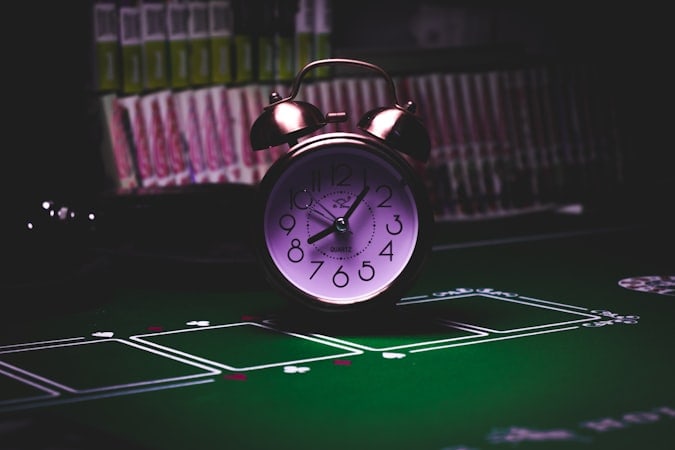 Clock representing fast payout speed and settlement times for Singapore businesses