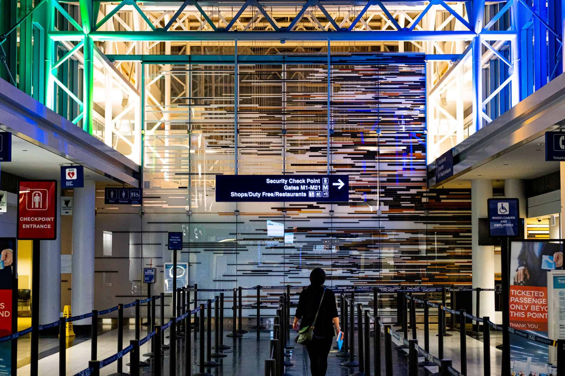 Traveler heading abroad to establish qualifying foreign residency for the FEIE