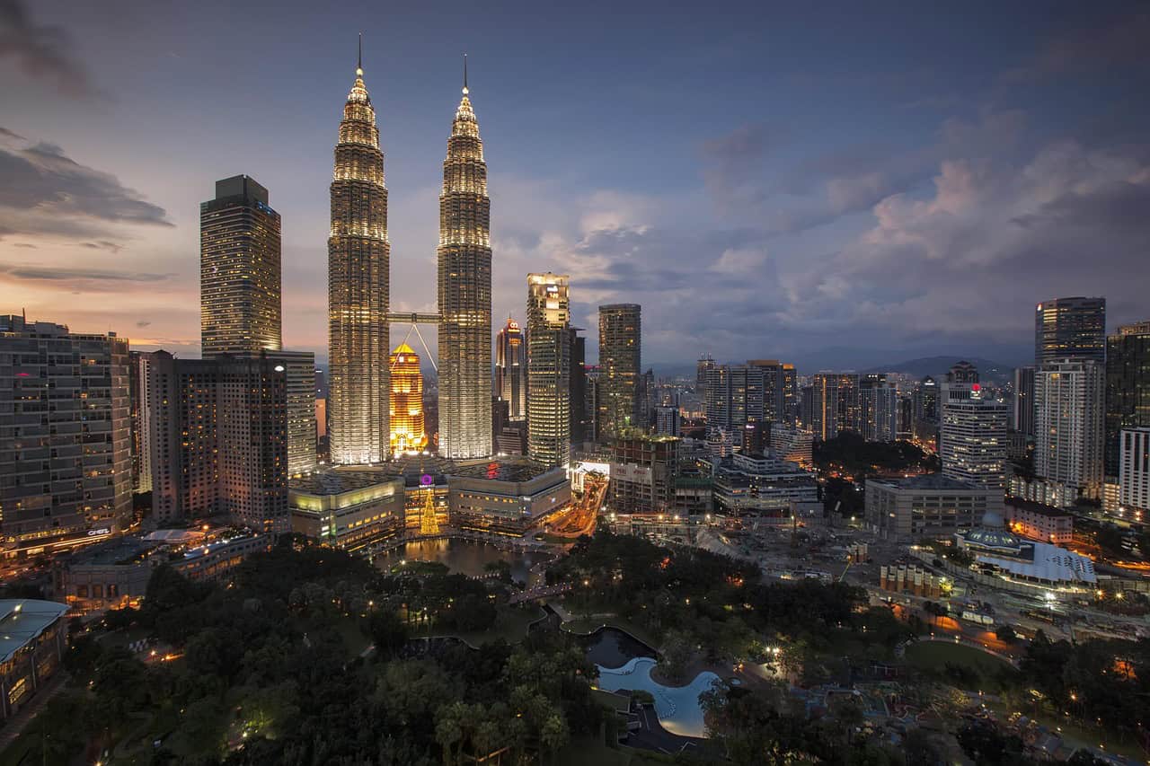 Kuala Lumpur skyline at dusk illustrating why malaysia for entrepreneurs stands apart regionally